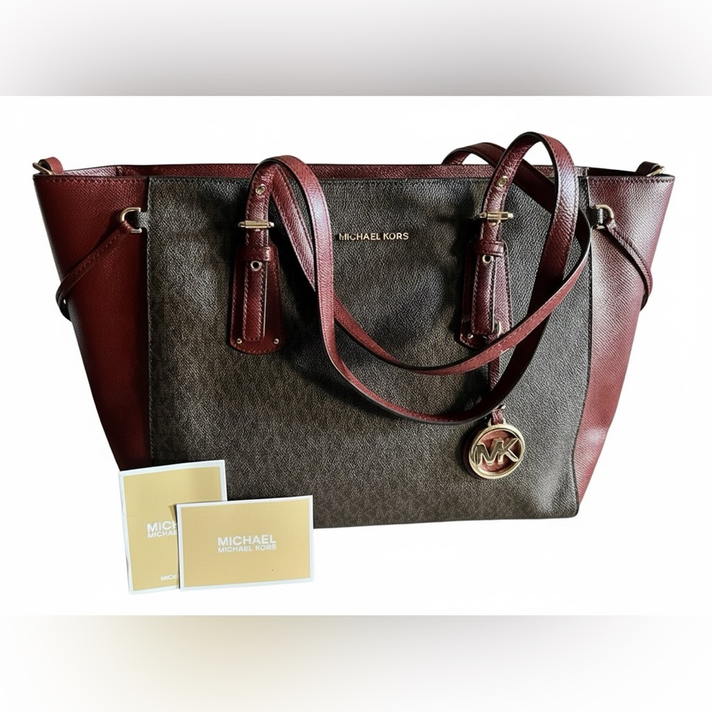 🛍️ MICHAEL KORS Voyager Medium Logo Tote Bag - Brown & Berry |
